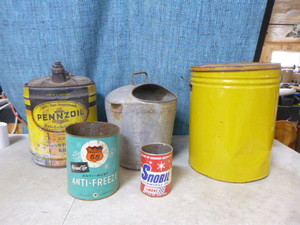 lot 64 image: Vintage Cans