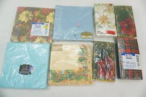 lot 9 image: Dinner Napkins, new, 8 packages