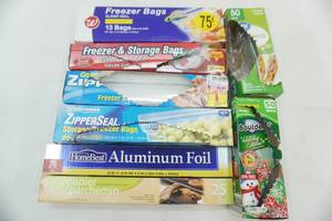 lot 30 image: Food Storage Bags, Parchment Paper, Aluminum Foil