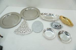 lot 72 image: Silver-Plate & Stainless Serving Pieces