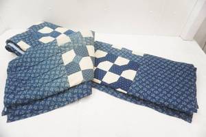 lot 533 image: Vintage Quilt