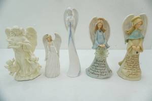 lot 119 image: Angel Figurines