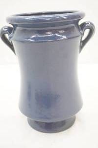 lot 125 image: Haeger Floral Vase 9 tall