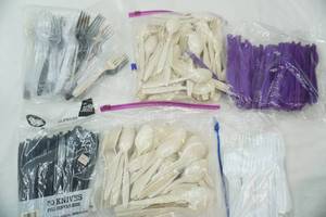 lot 138 image: Plastic Cutlery Forks, Knives, Spoons