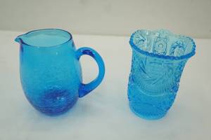 lot 170 image: Vintage Blue Aztec Sunburst Celery Vase blue crackle glass pitcher