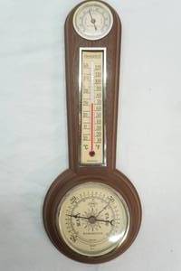 lot 175 image: Vintage Springfield Instruments Company Weather Station 12.5 (polyresin)