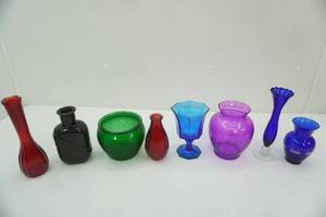 lot 182 image: Vintage Colored Glass Vases & Dishes