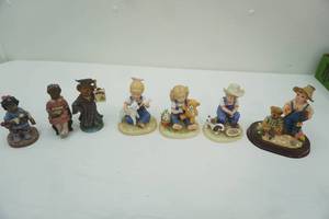 lot 184 image: Denim Days Collection Figurines by Homco Special Friends series by Lang & Wise
