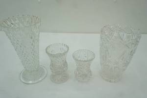 lot 188 image: vintage Indiana Diamond Point Vase lead crystal David Vase and 2 bud vases