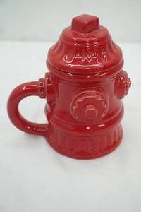 lot 200 image: vintage Red Ceramic Fire Hydrant CanisterMug 6.5x3.5