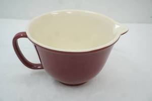 lot 212 image: Mixing Bowl 5.5 tall by 8 wide (not glass, not recommended for microwave)