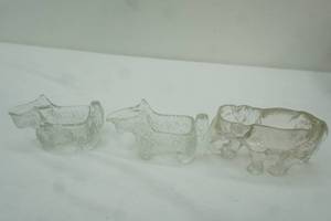 lot 251 image: Vintage Clear Pressed Glass Creamers 3ct