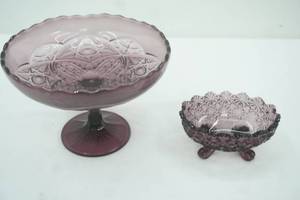 lot 267 image: Vintage Amethyst Purple Pressed Glass Pieces