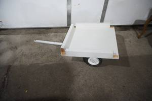 lot 303 image: Lawn Cart 24x 24