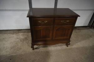 lot 314 image: Vintage Lane Furniture French Provincial flip-front LP Record Cabinet