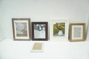 lot 345 image: Picture Frame Lot
