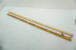 lot 347 image: Vintage Yardsticks 2ct