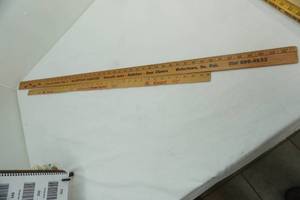lot 348 image: Vintage Yardsticks 2ct