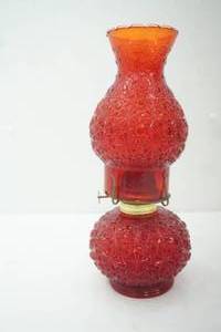 lot 364 image: Vintage L.E. Smith Ruby Red Oil Lamp 12 (pressed glass, Daisy and Button pattern)