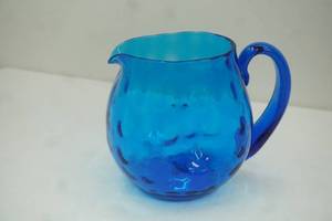 lot 368 image: Vintage Blenko Turquoise Blue Art Glass Pitcher