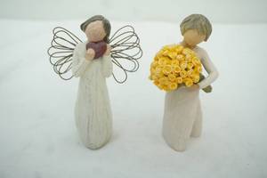 lot 388 image: 2ct Willow Tree Angel Figurines
