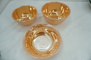lot 394 image: Vintage Anchor Hocking Fire-King Peach Lustre bowls