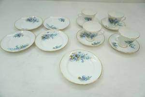 lot 401 image: Vintage Royal Tara Fine Bone China Tea Cups, Saucers, and dessert plates. Made in Ireland