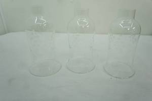 lot 410 image: 3ct Grape Etched Glass Chandelier Light Candle Shades