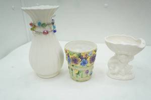 lot 411 image: Vintage Inarco PorcelainCeramic Cherub Dish, Ceramic Planter, Vase