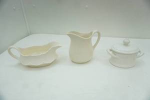 lot 412 image: vintage china gravy boat and creamer, LA Ceramica VBC lidded dish