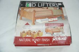lot 419 image: Solid Wood Bed Lifters
