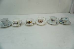 lot 431 image: Collection of Vintage Tea Cups and Saucers