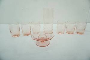lot 451 image: 1930s Pink Depression Glass Etched