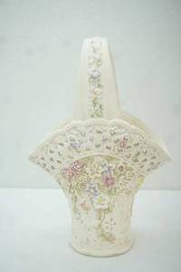 lot 473 image: decorative ceramic basket vase 12 tall