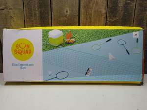 lot 25 image: SUN SQUAD BADMINTON SET  LAWN SPORTS FOR ADULTS