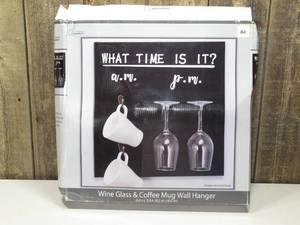 lot 84 image: Wine Glass & Coffee Mug Wall Hanger