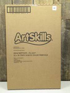 lot 87 image: Art Skills - 22 x 28 thin white foam trifold