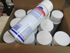 lot 39 image: 12 Pack Diversey Bravo power foam h...