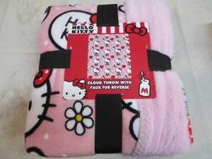 lot 58 image: Hello Kitty throw 50 x 60...