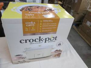 lot 63 image: Crock Pot slow cooker...