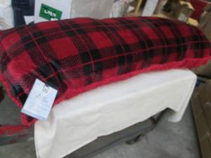 lot 98 image: Body pillow...