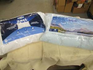 lot 177 image: 2 Pillows...