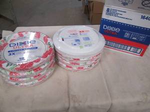 lot 197 image: 8 18 Count Dixie ultra plates...