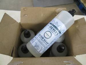 lot 203 image: 6 16oz Mrs Meyers Clean Day multi s...