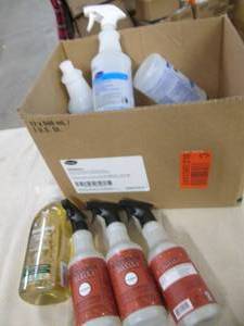 lot 207 image: Empty spray bottles, Method All Pur...