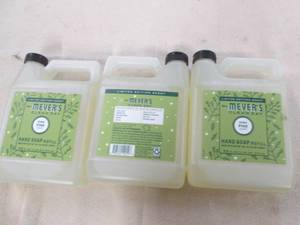 lot 209 image: 3 Mrs Meyers clean day hand soap re...