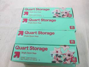 lot 219 image: 8 20 Count quart storage bags...