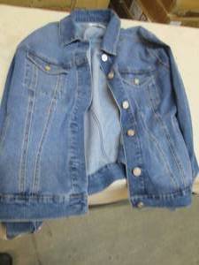 lot 229 image: L Denim jacket...