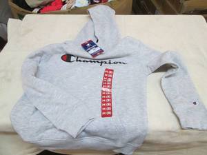 lot 262 image: Champion M fleece hoodie...