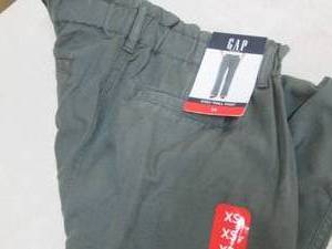 lot 285 image: Gap XS pants...